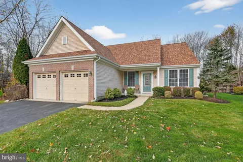 23 Lavender Ct, Marlton, NJ 08053