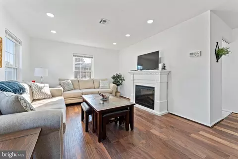 14 Narberth Pl, Southampton, NJ 08088