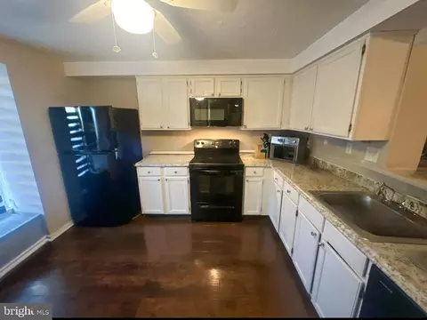 17 Dorchester Cir, Marlton, NJ 08053 photo 2