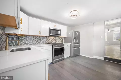 523 York St, Burlington, NJ 08016