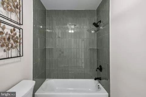 Bath - 5 E Coach Ln, Mount Laurel, NJ 08054 photo 5 of 5