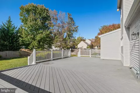 Exterior - 5 E Coach Ln, Mount Laurel, NJ 08054 photo 5 of 6