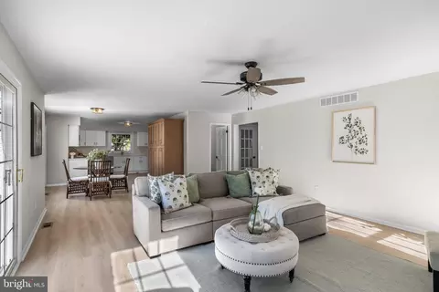 Living - 5 E Coach Ln, Mount Laurel, NJ 08054 photo 5 of 6