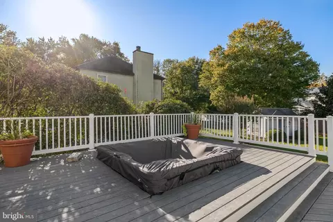 Exterior - 5 E Coach Ln, Mount Laurel, NJ 08054 photo 4 of 6