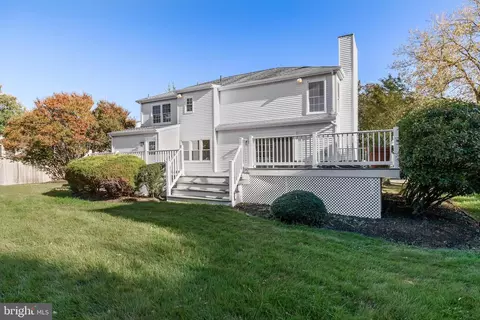 Exterior - 5 E Coach Ln, Mount Laurel, NJ 08054 photo 3 of 6