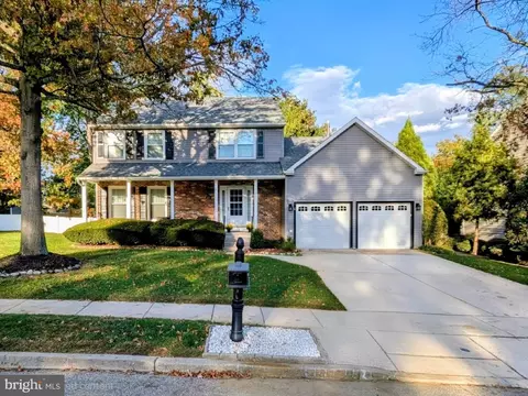 607 Woodthrush Ct, Mount Laurel, NJ 08054