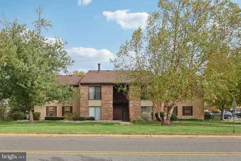 7 A Sumac Ct, Mount Laurel, NJ 08054