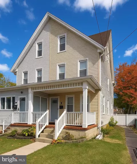 235 Horace Ave, Palmyra, NJ 08065