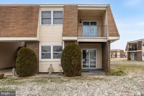 3 2 Florence Tollgate Pl, Florence, NJ 08518
