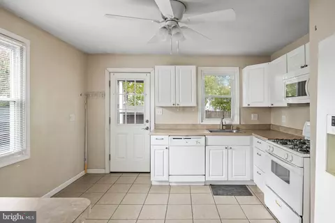 112 S Maple Ave, Maple Shade, NJ 08052 photo 8