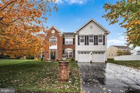 5 Pheasant Ct, Columbus, NJ 08022