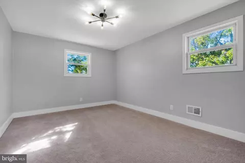 104 E Laurelton Ave, Maple Shade, NJ 08052 photo 15