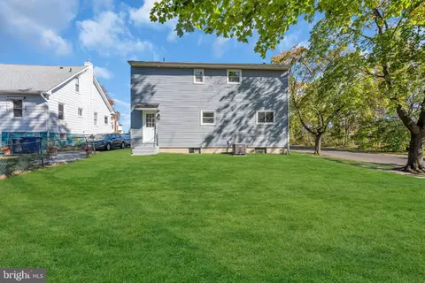 104 E Laurelton Ave, Maple Shade, NJ 08052 photo 32