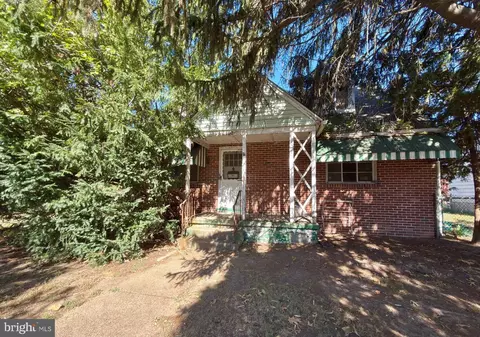 403 Temple Blvd, Palmyra, NJ 08065