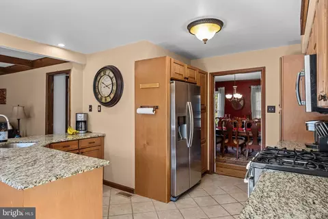 Kitchen - 1 Sawmill Rd, Tabernacle, NJ 08088 photo 3 of 4