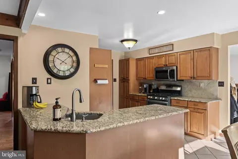 Kitchen - 1 Sawmill Rd, Tabernacle, NJ 08088 photo 4 of 4
