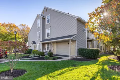 805 A Ralston Dr, Mount Laurel, NJ 08054