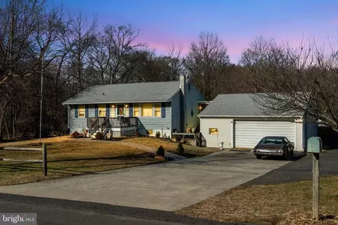 317 Juliustown Rd, Columbus, NJ 08022