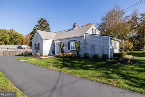 531 Covington Ter, Moorestown, NJ 08057