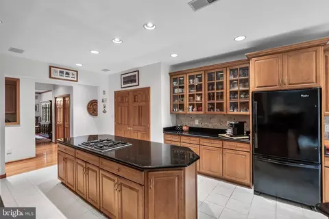 Kitchen - 73 Flyatt Rd, Shamong, NJ 08088 photo 4 of 5
