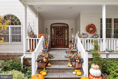Exterior - 73 Flyatt Rd, Shamong, NJ 08088 photo 2 of 8