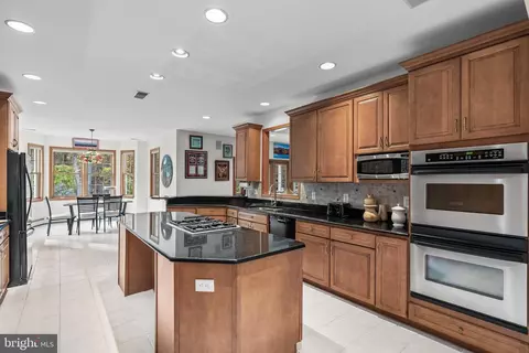 Kitchen - 73 Flyatt Rd, Shamong, NJ 08088 photo 2 of 5
