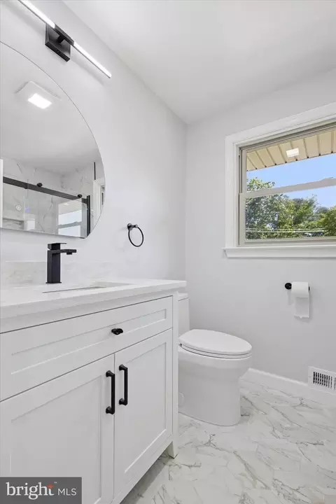 Bath - 116 Wayne Dr, Cinnaminson, NJ 08077 photo 5 of 5