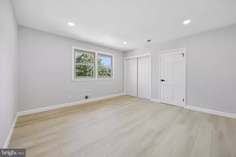 Bedroom - 116 Wayne Dr, Cinnaminson, NJ 08077 photo 3 of 4