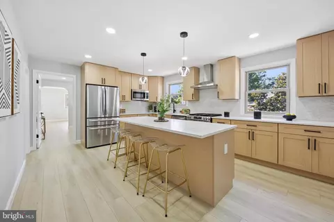 Kitchen - 116 Wayne Dr, Cinnaminson, NJ 08077 photo 2 of 2