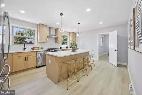 Kitchen - 116 Wayne Dr, Cinnaminson, NJ 08077 photo 1 of 2