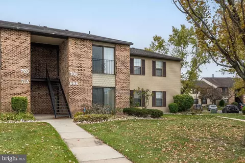 70 B Sumac Ct, Mount Laurel, NJ 08054