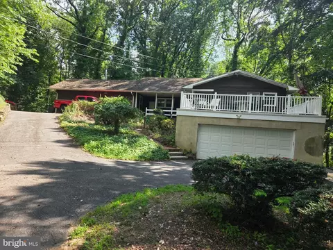 1306 Neck Rd, Burlington, NJ 08016