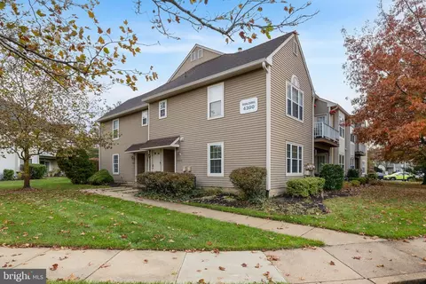 4303 A Tarnbrook Dr, Mount Laurel, NJ 08054