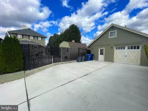 702 E Main St, Maple Shade, NJ 08052 photo 27