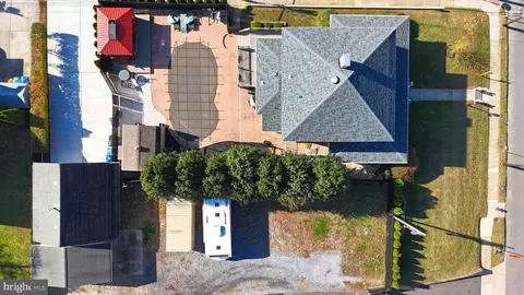 702 E Main St, Maple Shade, NJ 08052 photo 39