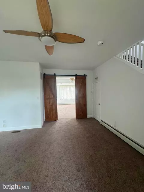 702 E Main St, Maple Shade, NJ 08052 photo 6