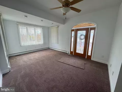 702 E Main St, Maple Shade, NJ 08052 photo 5