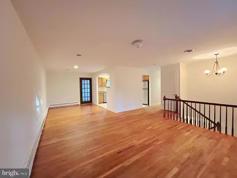 Living - 213 Oak Ln, Tabernacle, NJ 08088 photo 4 of 9