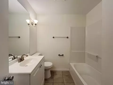 Bath - 213 Oak Ln, Tabernacle, NJ 08088 photo 1 of 4