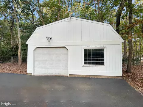 Exterior - 213 Oak Ln, Tabernacle, NJ 08088 photo 6 of 8