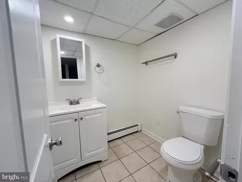 Bath - 213 Oak Ln, Tabernacle, NJ 08088 photo 4 of 4