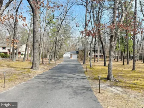 Exterior - 213 Oak Ln, Tabernacle, NJ 08088 photo 2 of 8
