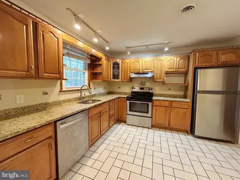 Kitchen - 213 Oak Ln, Tabernacle, NJ 08088 photo 1 of 4