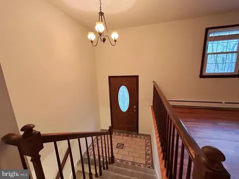 Entry Way - 213 Oak Ln, Tabernacle, NJ 08088 photo 1 of 4