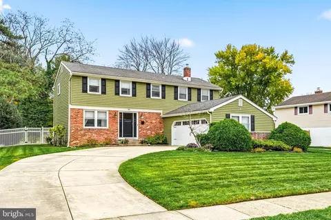 195 Ramblewood Pkwy, Mount Laurel, NJ 08054