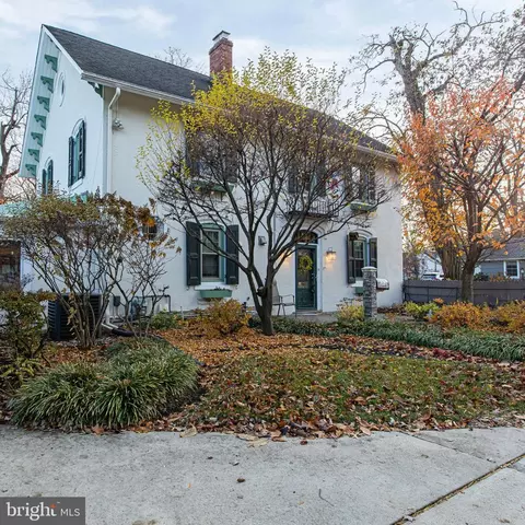 109 Penn St, Riverton, NJ 08077