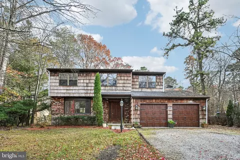 13 Chelsea Ct, Marlton, NJ 08053