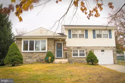 322 Boxwood Ln, Cinnaminson, NJ 08077