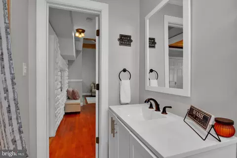 Bath - 306 E Rudderow Ave, Maple Shade, NJ 08052 photo 6 of 6