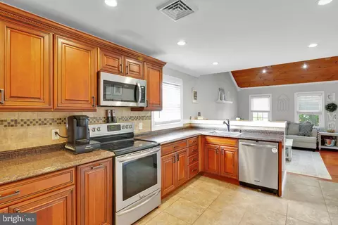 Other - 306 E Rudderow Ave, Maple Shade, NJ 08052 photo 5 of 12